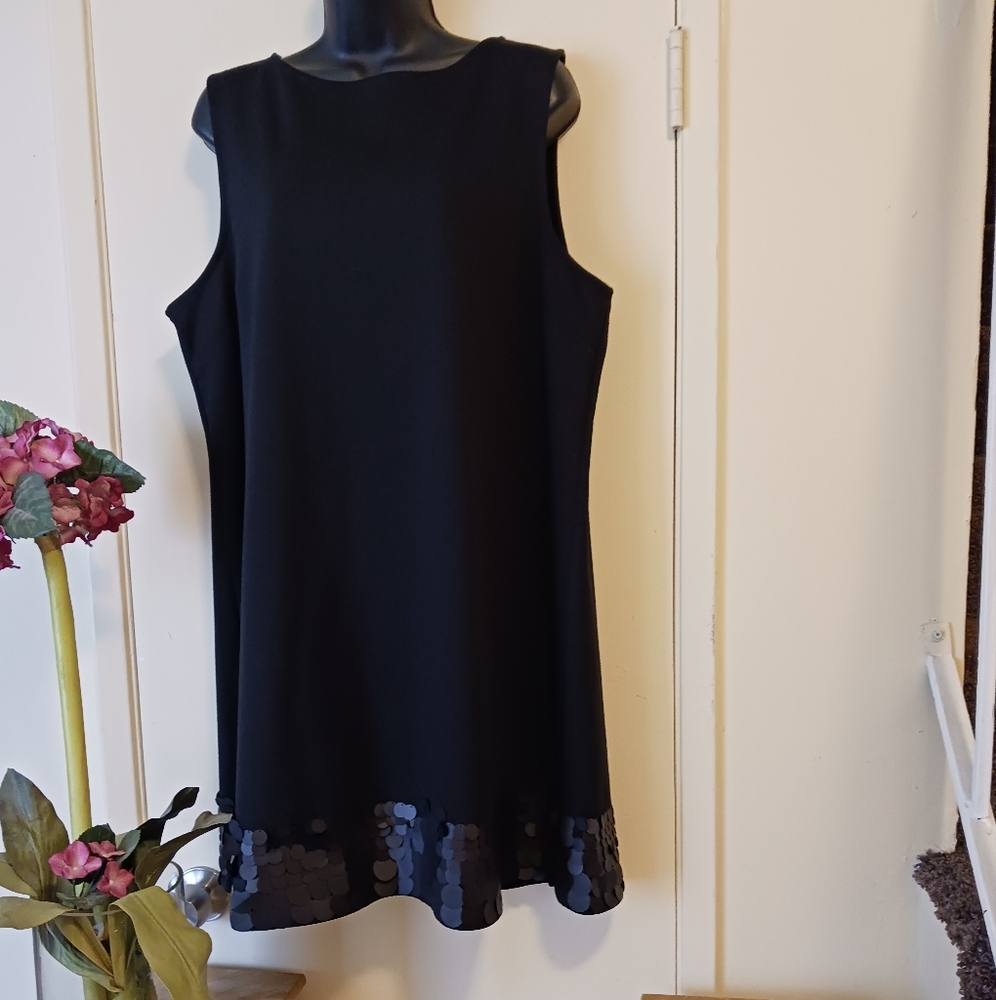 ELLE BLACK EVEING DRESS SZ XL stunning elegant knit , sleeveless
